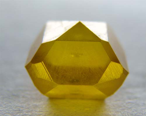 монокристальный алмаз